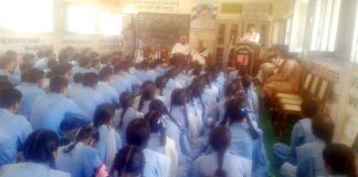 स्कूली विद्यार्थियों की खातिर कानूनी जागरूकता सैमीनार लगाया