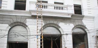 नियमों को नजरंदाज कर जारी है अवैध निर्माण