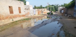 सिवरेज जाम से लोग हो रहे परेशान,विभाग के पास नही प्रयाप्त फंड