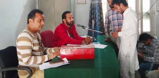नौजवानों को दिया फस्ट एड का प्रशिक्षण