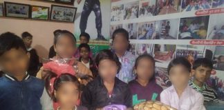 डॉ। नितिन गुप्ता ने ईविंग स्कूल में अपना जन्मदिन मनाया बच्चों के साथ मनाया