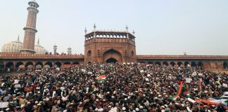 ‘जामा मस्जिद पाकिस्तान में नहीं, जो वहां नहीं कर सकते प्रदर्शन’ : हाईकोर्ट