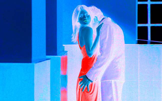 prostitution_647_081216022315