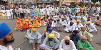 बहबल कलां को सियासी मुद्दा न बनाएं, इंसाफ करें