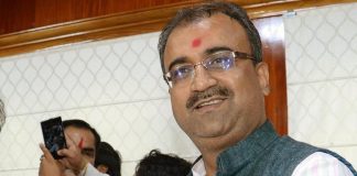 पुलिसकर्मी ने नहीं पहचाना तो भड़क गए बिहार के स्वास्थ्य मंत्री मंगल पांडे, बोले- ‘इसे सस्पेंड कीजिए’