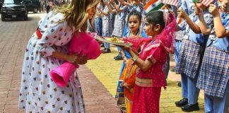 मेलानिया ट्रंप ने दिल्ली के स्कूलों में देखी हैप्पीनैस क्लास
