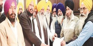 सुच्चा सिंह लंगाह ने श्री अकाल तख्त साहिब पर सौंपा माफीनामा