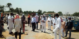 विधायक राजा वडिग़ ने मंडियों का दौरा कर किसानों से की मुलाकात