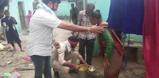 रहबर फाउंडेशन भवानीगड़ थैलाों और भारतीय किसान यूनियन ने अर्जुन नगर टी पी कालोनी में बँटा लंगर