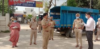 कोरोोना प्रभावित क्षेत्र शहर बुढलाडा की निगरानी, इलाज और समस्याएँ के हल के लिए एसएसपी मानसा वल्लोों ख़ुद कमान संभाली गई