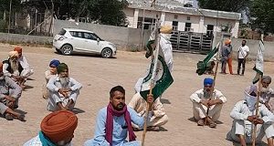 खरीद प्रबंधा को ले कर मारकफैड सवालों के घेरे में, क्रिसनगड़ में किसाना ने किया प्रदर्शन