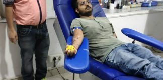 दो मरीजों के ईलाज के लिए ऐमरजैंसी रक्तदान किया