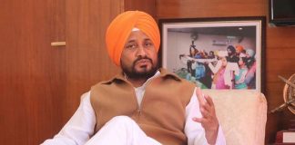 कोरोना पर सियासत:ओमिक्रॉन की सख्ती को पंजाब के CM चन्नी ने बताया चुनाव टालने की साजिश
