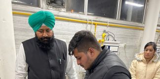 ट्रक से कार टकराई, दो गम्भीर घायल