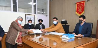 अकाली-बसपा गठबंधन के झंडों से रंगा हुआ नजर आया बठिंडा का सरूप