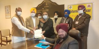 विधान सभा हलका भुच्चो मंडी से भाजपा के उम्मीदवार इंजीनियर रूपिंदरजीत सिंह ने भरे नामांकन पत्र