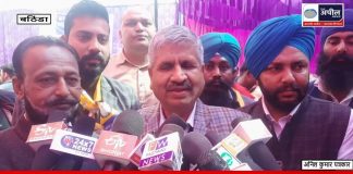 अकाली बसपा गठबंधन के उम्मीदवार सरूप चंद सिंगला को नौजवानों ने “खून” से तोला