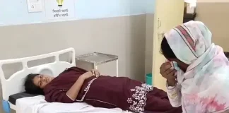 दहेज की मांग को लेकर गुरदासपुर में पति ने पत्नी को बाल से पकड़ गली में घसीटा
