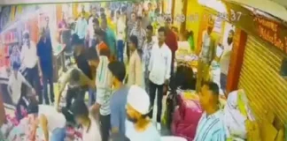 लुधियाना में AC मार्केट के बाहर हंगामा, पार्किंग के कारिंदों ने युवकों को पीटा